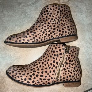 Cat & Jack Girls Cheetah Heel Boots size 1